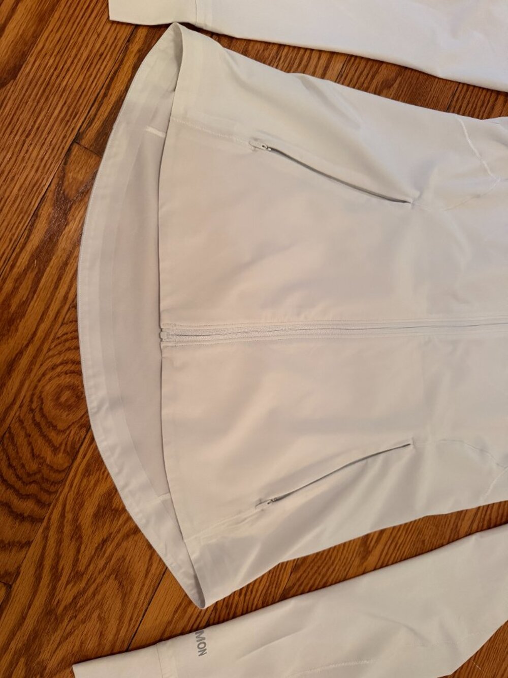 lululemon Mist Over Windbreaker Light Vapor Hooded Jacket Size 8 - Picture 9 of 10